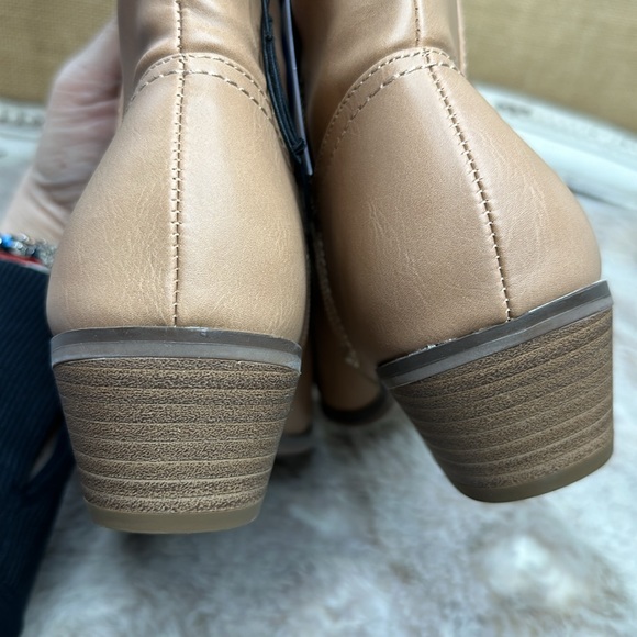 Universal Threads | Sommer Western Boots - Picture 9 of 12